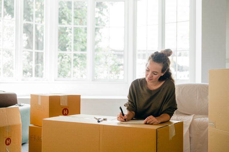 The Ultimate Moving House Checklist – 10 Tips for Successful Relocation